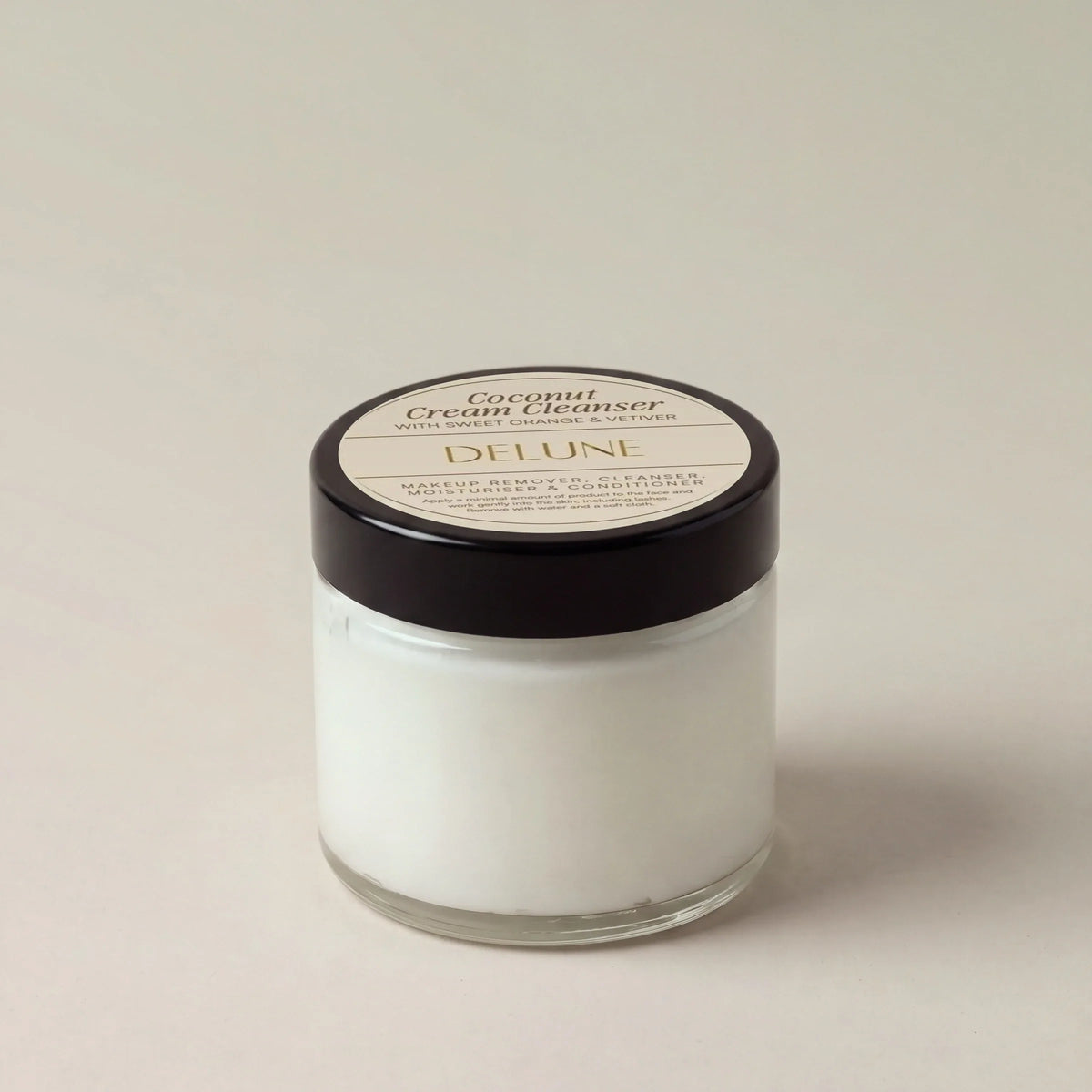 Delune Raw Coconut Cream Cleanser studio packshot